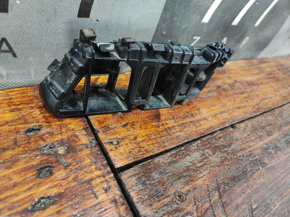 Кронштейн переднего бампера левый VW Tiguan 1 11-18 Б/У Оригинал 5NU807183