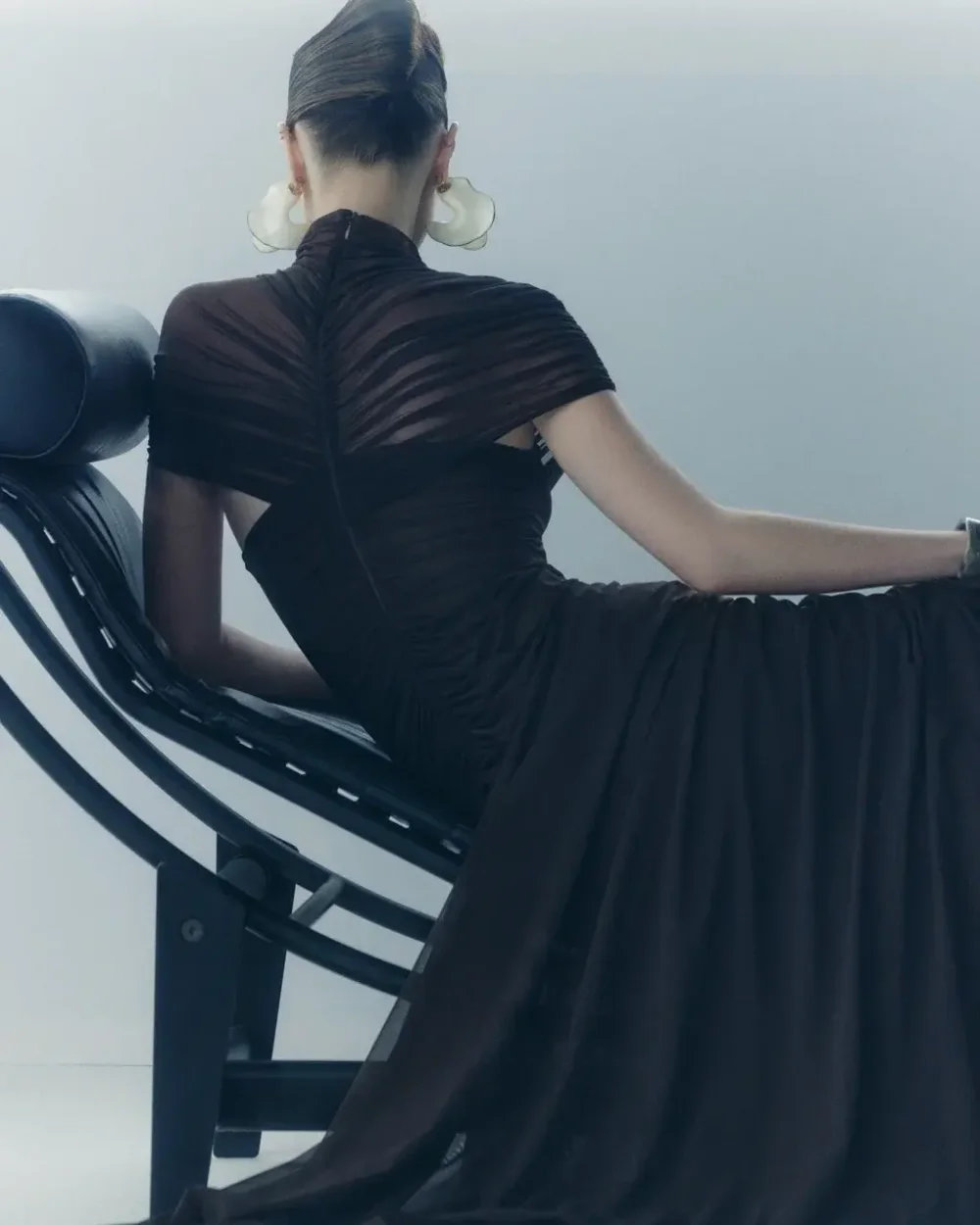 Платье из сетки коричневое