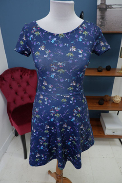 Платье Oodji цветочное 42 размер, новое