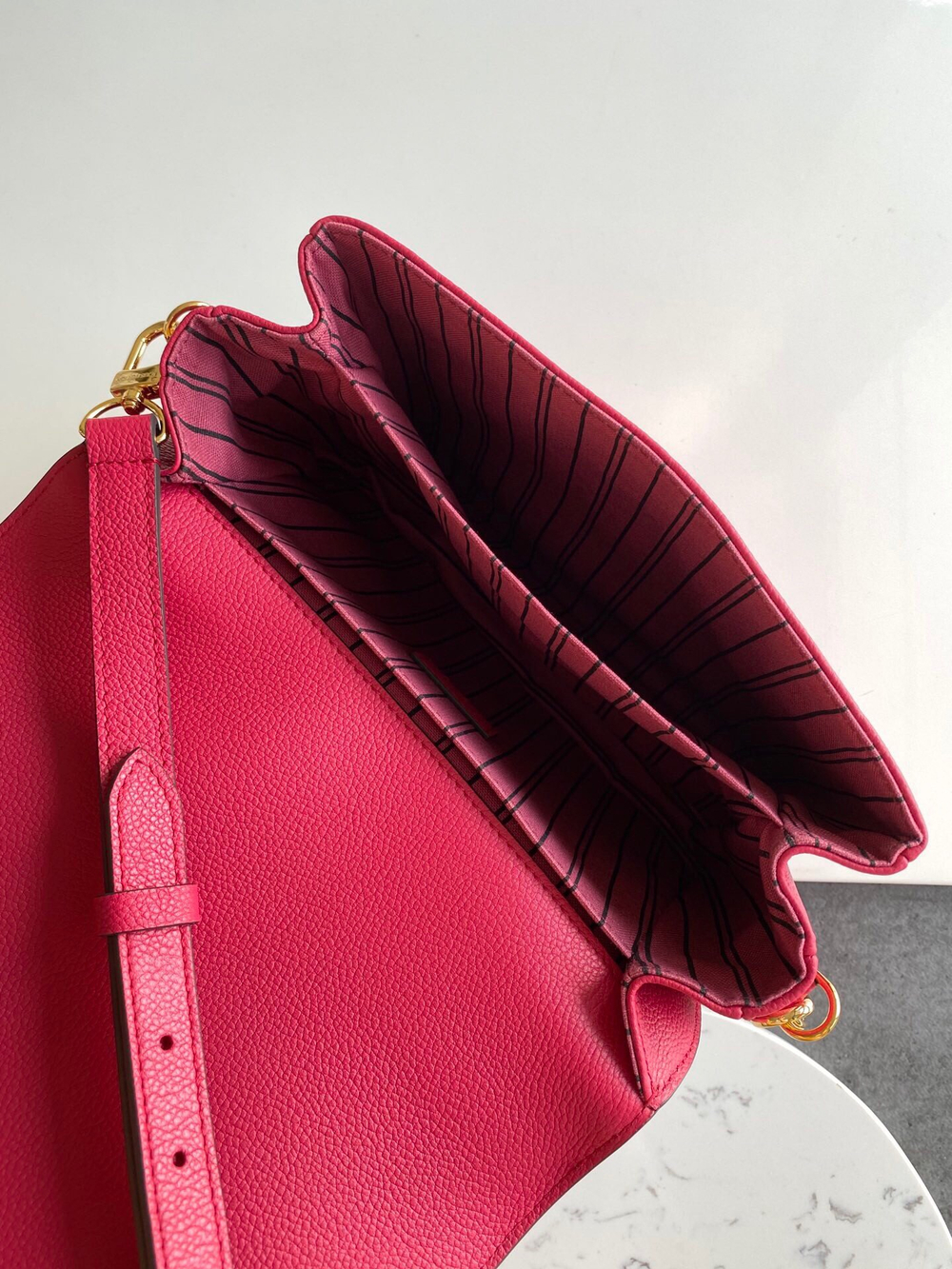 Louis Vuitton Pochette Metis