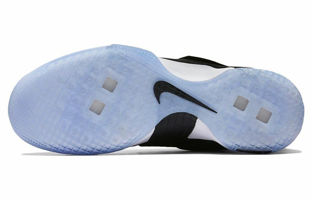 Кроссовки Nike Zoom Soldier 10 Cosmic