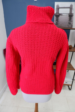 Джемпер яркий 46 размер