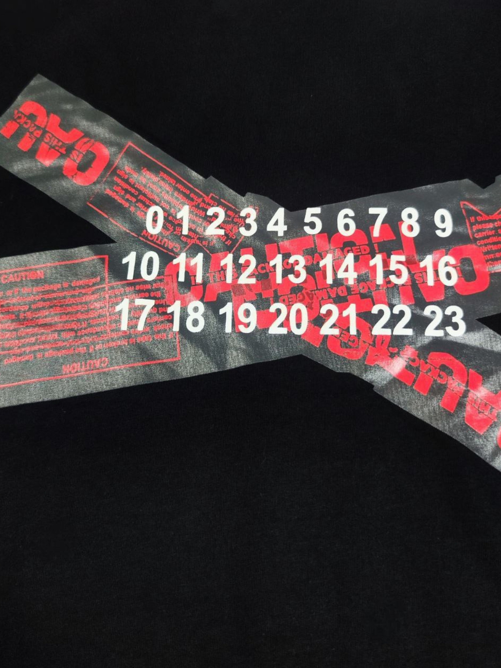 Футболка MaisonMargiela #D218-1 (черн.)