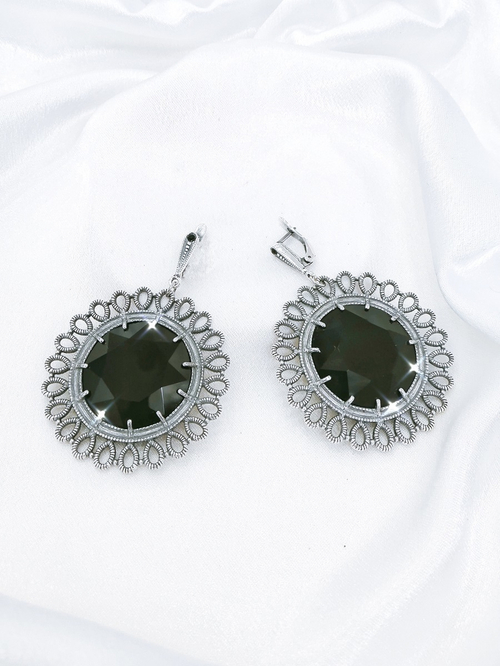 "Флатте" серьги в серебряном покрытии из коллекции "Сотуар" от Jenavi с английским замком