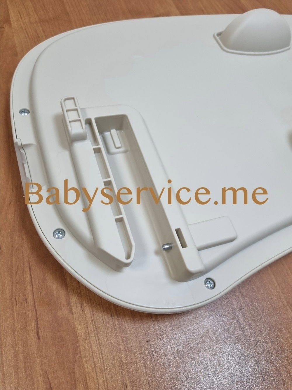 Столик для стула Happy Baby Berny V2 бежевый