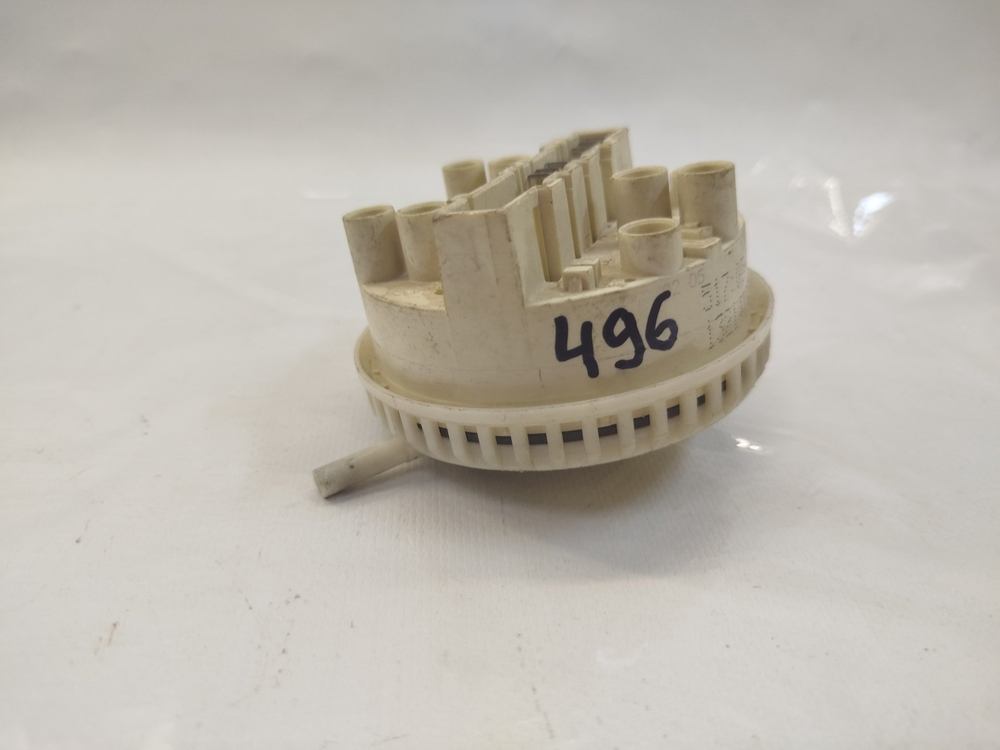 496 Датчик уровня воды (Прессостат) для стиральной машины Electrolux 6 контактов (3/3) 132141950 б/у