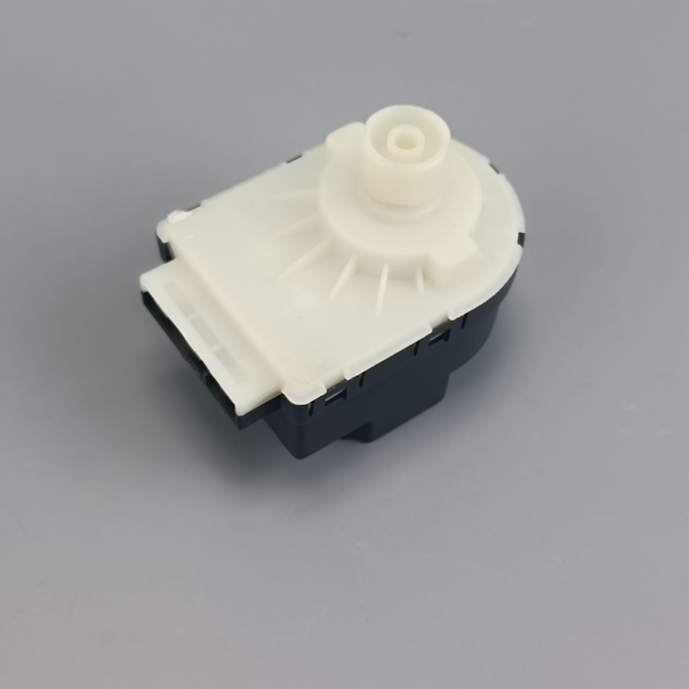 Сервопривод DUCA 220-240V черно-белый для котлов BAXI, ARISTON, PROTHERM арт. 61302483, 5694580