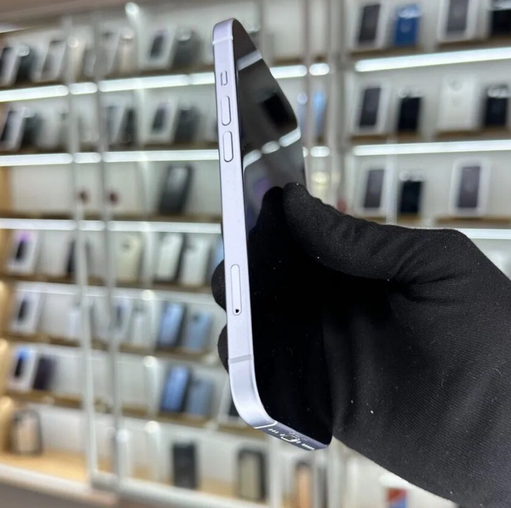 iPhone 15, 256 ГБ б/у