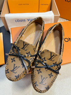Louis Vuitton Mocassin