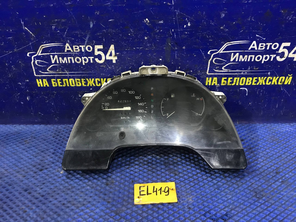 Щиток приборов TOYOTA CORSA 1991