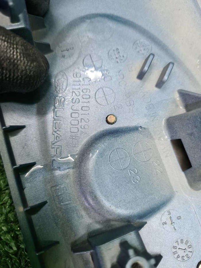 Накладка крышки багаж. Subaru Forester 5 SK 18-нв