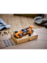 Конструктор City 60442 Гонщик F1 за рулём McLaren