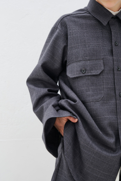 Объемная рубашка серая в клетку