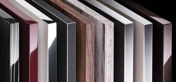 Как выбрать материал фасадов для кухни: сравнение МДФ, массива и пластика