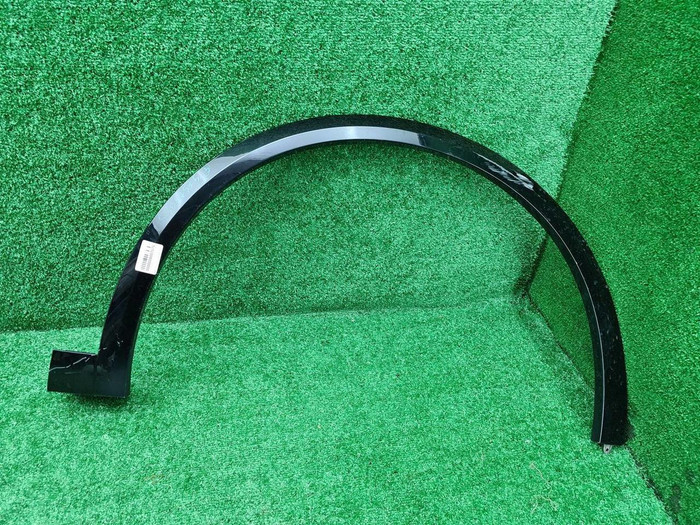 Расширитель передний правый Lixiang L9 (2022-н.в.)