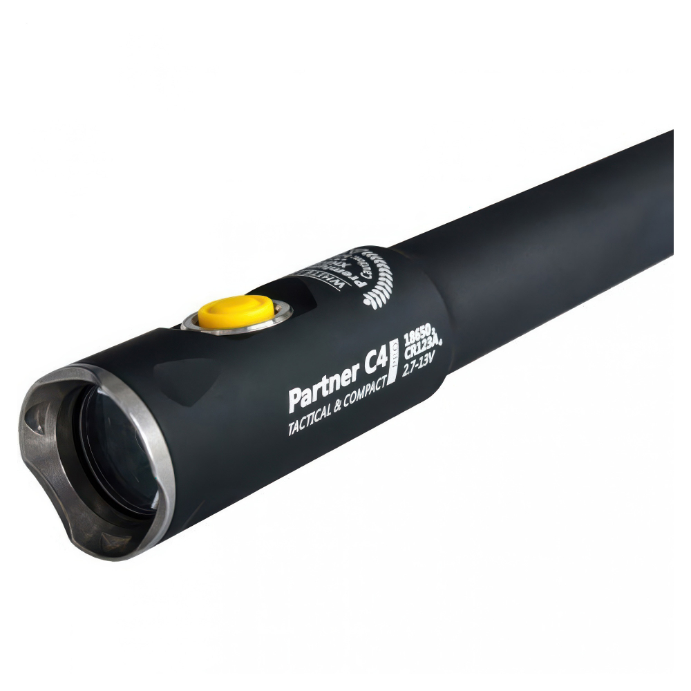 Тактический фонарь Armytek Partner C4 Pro — TIR-оптика с плавным распределением света.