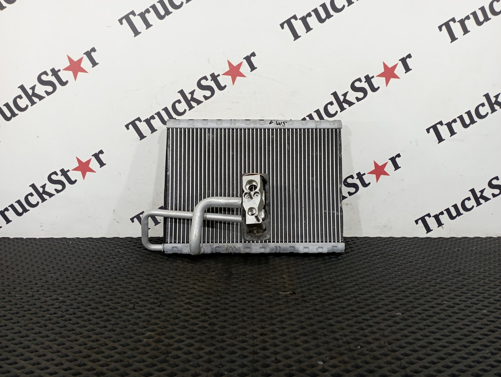 Радиатор отопителя 2023г