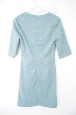 Платье Vesela лаконичное 40 размер