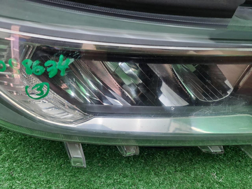 Фара правая Toyota RAV4 5 XA50 (2018-н.в.) LED