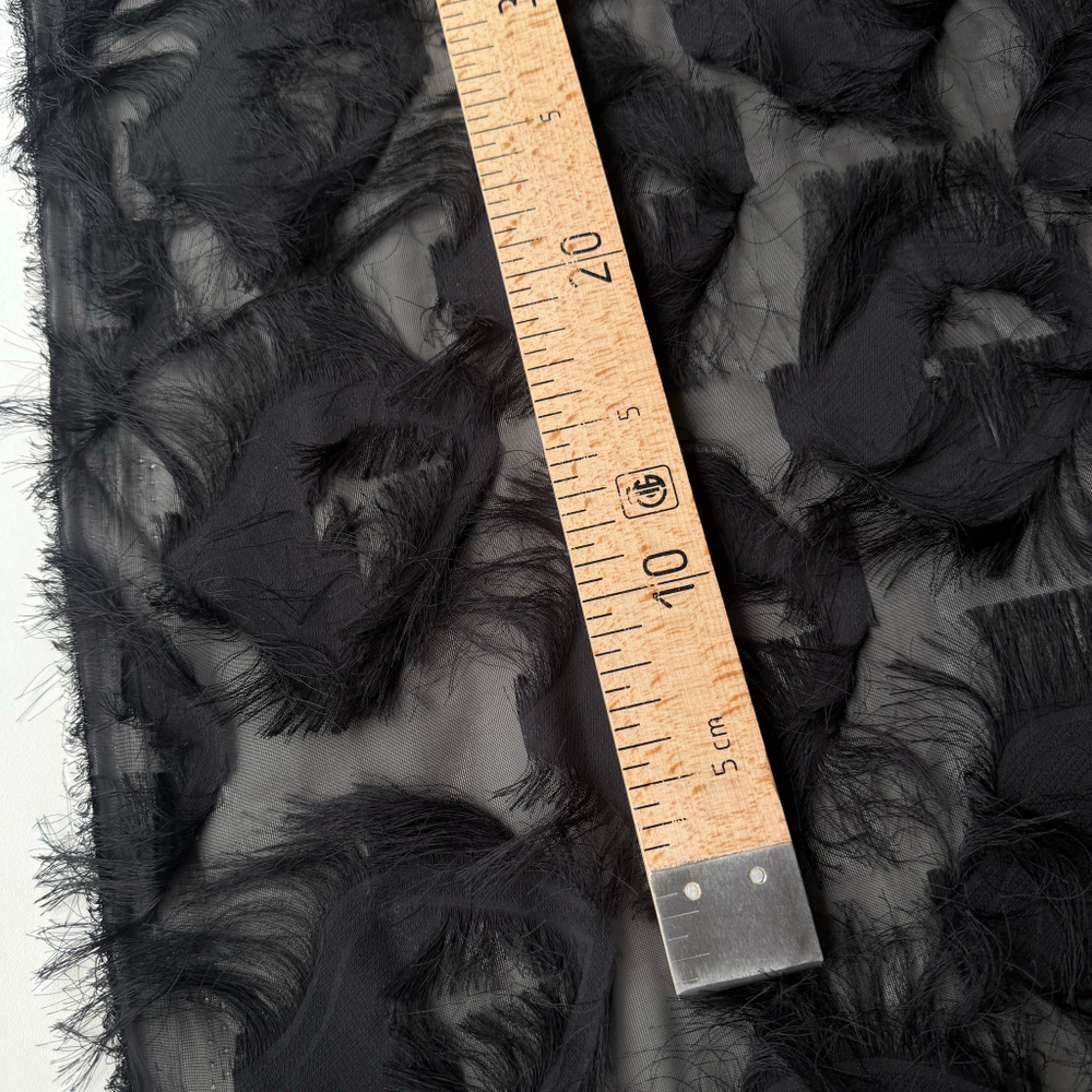 Шифон-жаккард с бахромой Изящный павлин (черный)