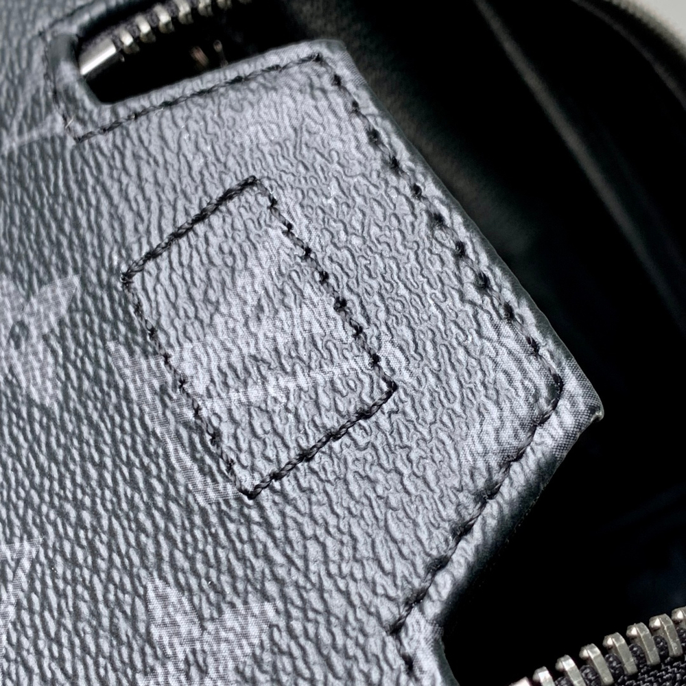 Louis Vuitton Dopp Kit Toilet Pouch