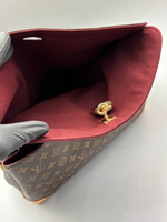 Сумка Louis Vuitton