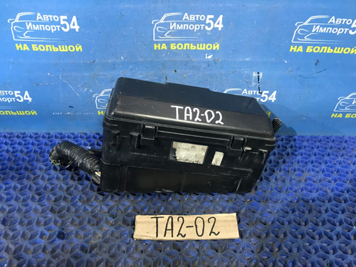 Блок предохранителей подкапотный Honda AVANCIER 2001