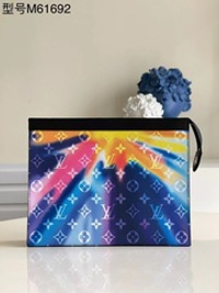 Louis Vuitton Pochette Voyage MM
