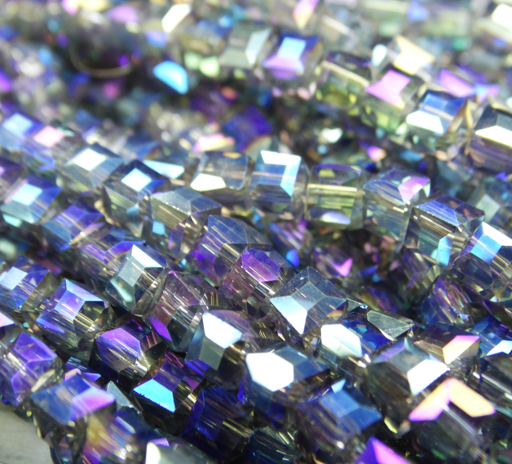 БВ029ДН4 Хрустальные бусины квадратные, цвет: серый с цв. AB прозрачный, 4 мм, кол-во: 44-45 шт.