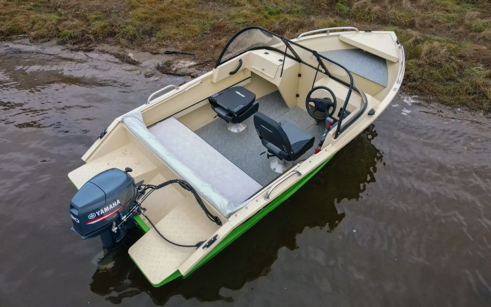 Алюминиевая лодка BESTER 390DC