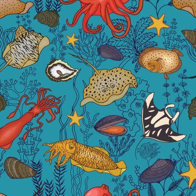 Sea animals and seaweed seamless pattern.