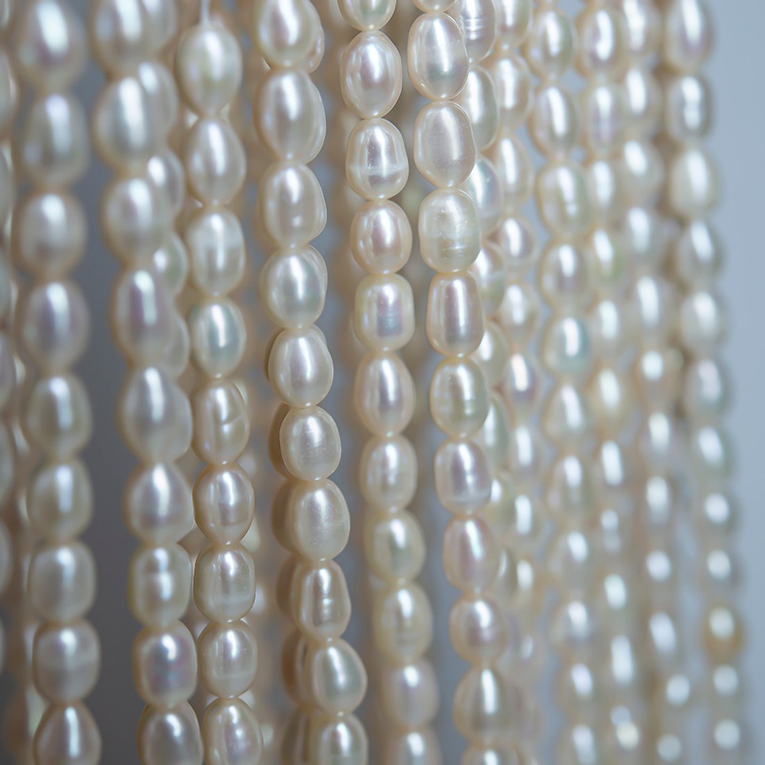 Жемчуг культивированный овальный A Grade, айвори, 5*6-6,5мм
