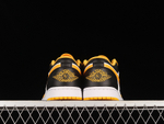 Jordan 1 Low Taxi