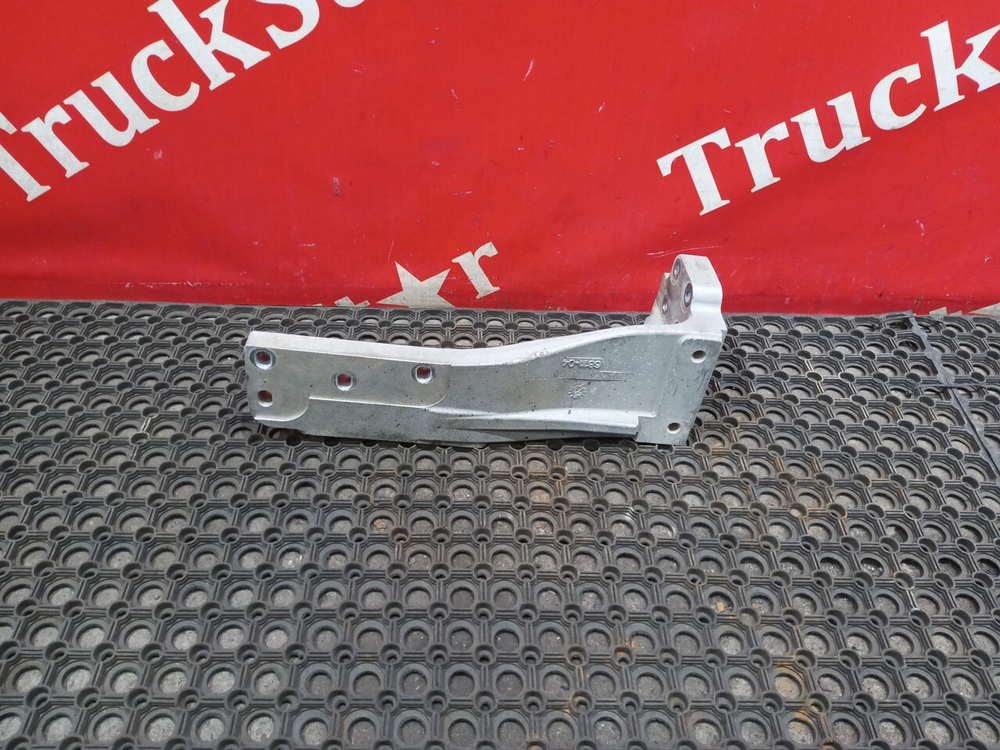 Кронштейн глушителя 2023г