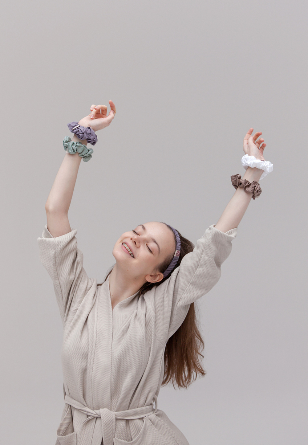 Резинка сатиновая для волос Luxberry в ассортименте