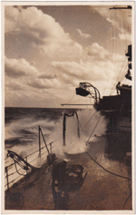 Фотооткрытка «Вид на море с палубы судна»