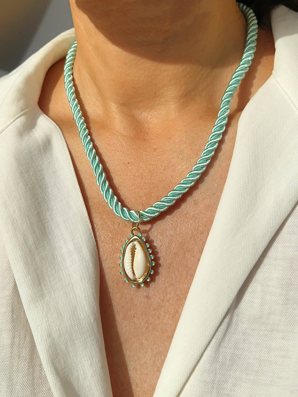 Чокер шнур бирюзовый с подвеской 