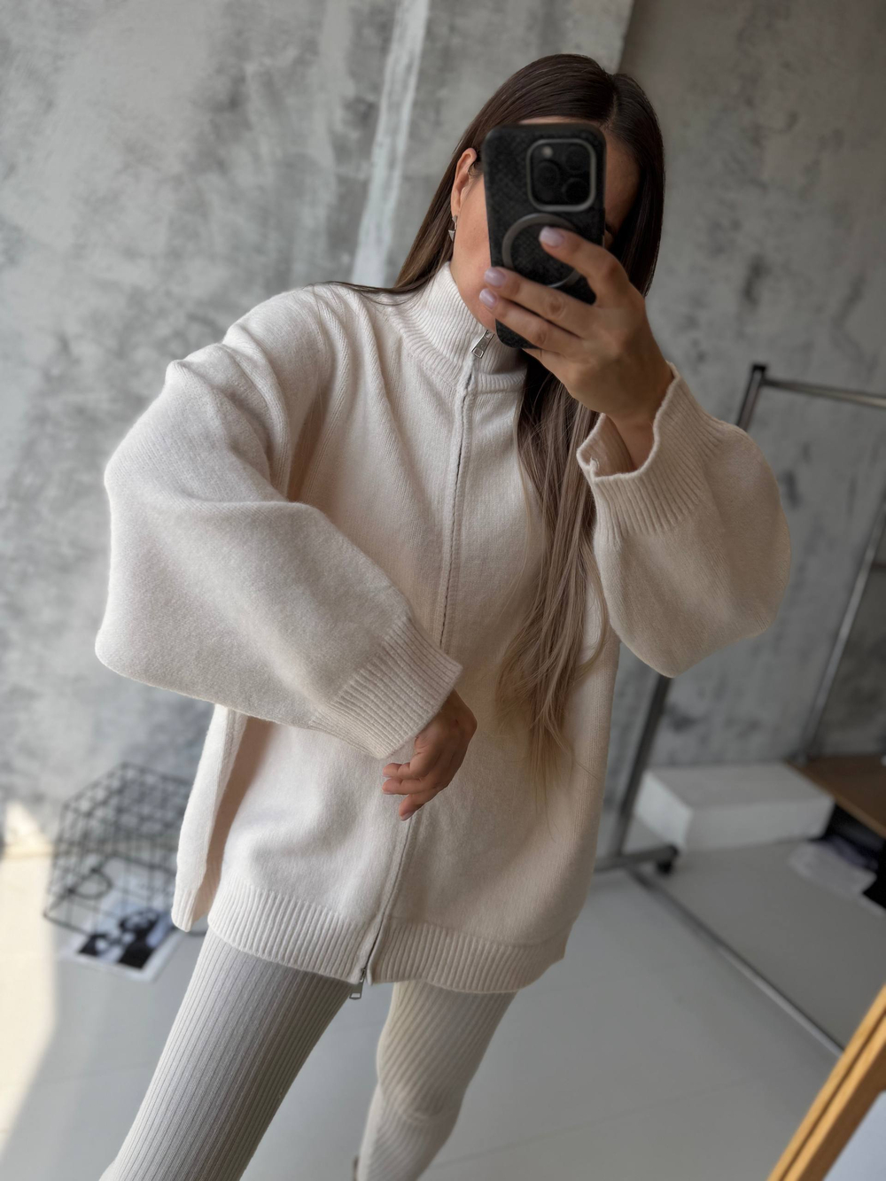 Свитер жен. 670 мол.