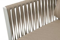 "Касабланка" кресло плетеное из роупа, основание дуб, каркас алюминий светло-серый (RAL7035) муар, роуп серо-коричневый 23мм, ткань бежевая 052