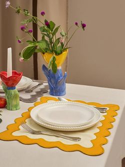 Салфетка под приборы с контрастным кантом горчичного цвета из коллекции Trendy Ruffles, 35х45 см