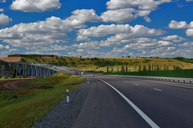 На протяжении всего маршрута М-4 «Дон» в Краснодарском крае была проведена обновленная дорожная разметка