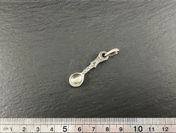 Подвеска. Ложка-загребушка