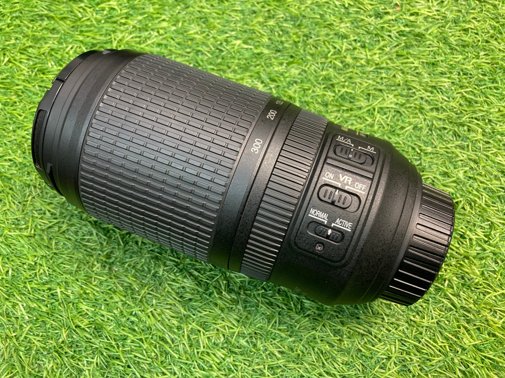 Nikon 70-300mm 4.5-5.6G ED-IF AF-S VR