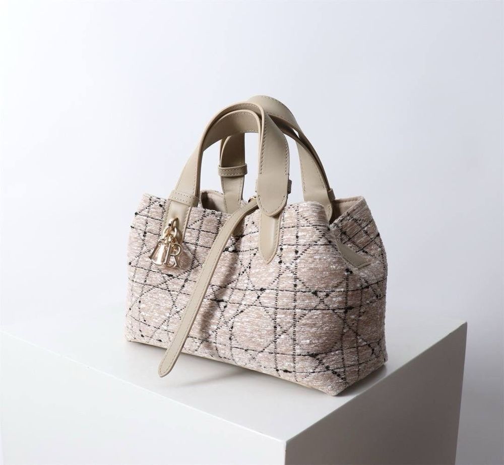 Сумка Dior 20 см