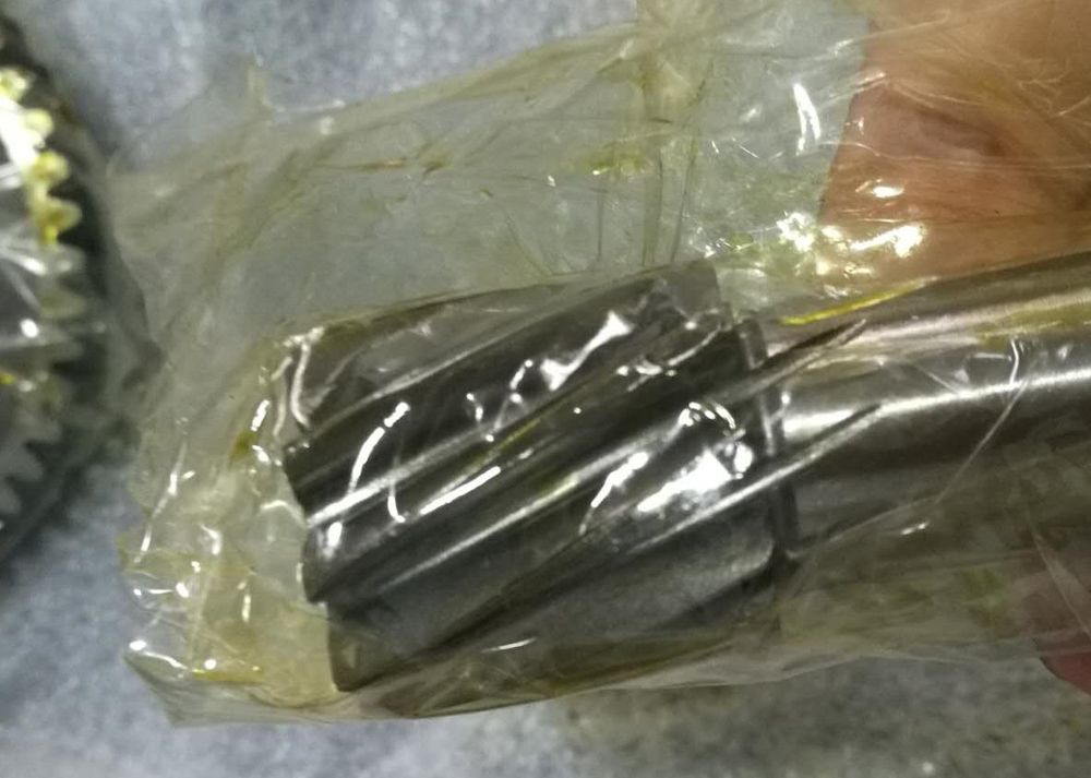 Вал-шестерня HCR80K (нового образца)/Small gear