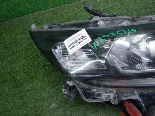 Фара правая Toyota Land Cruiser Prado 150 (2017-н.в.) LED