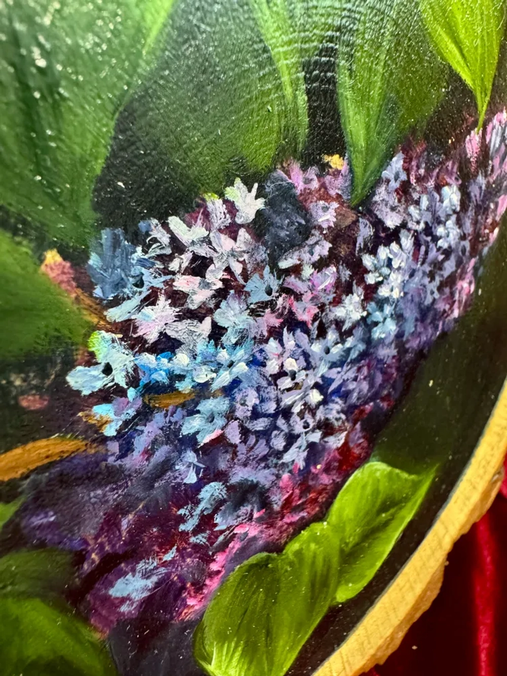 Веточка сирени - картина маслом на срезе дуба с корой | Художница Ольга Ефимова