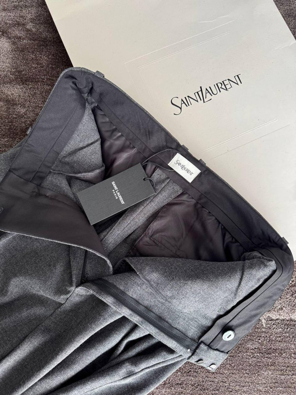 Костюм Yves Saint Laurent