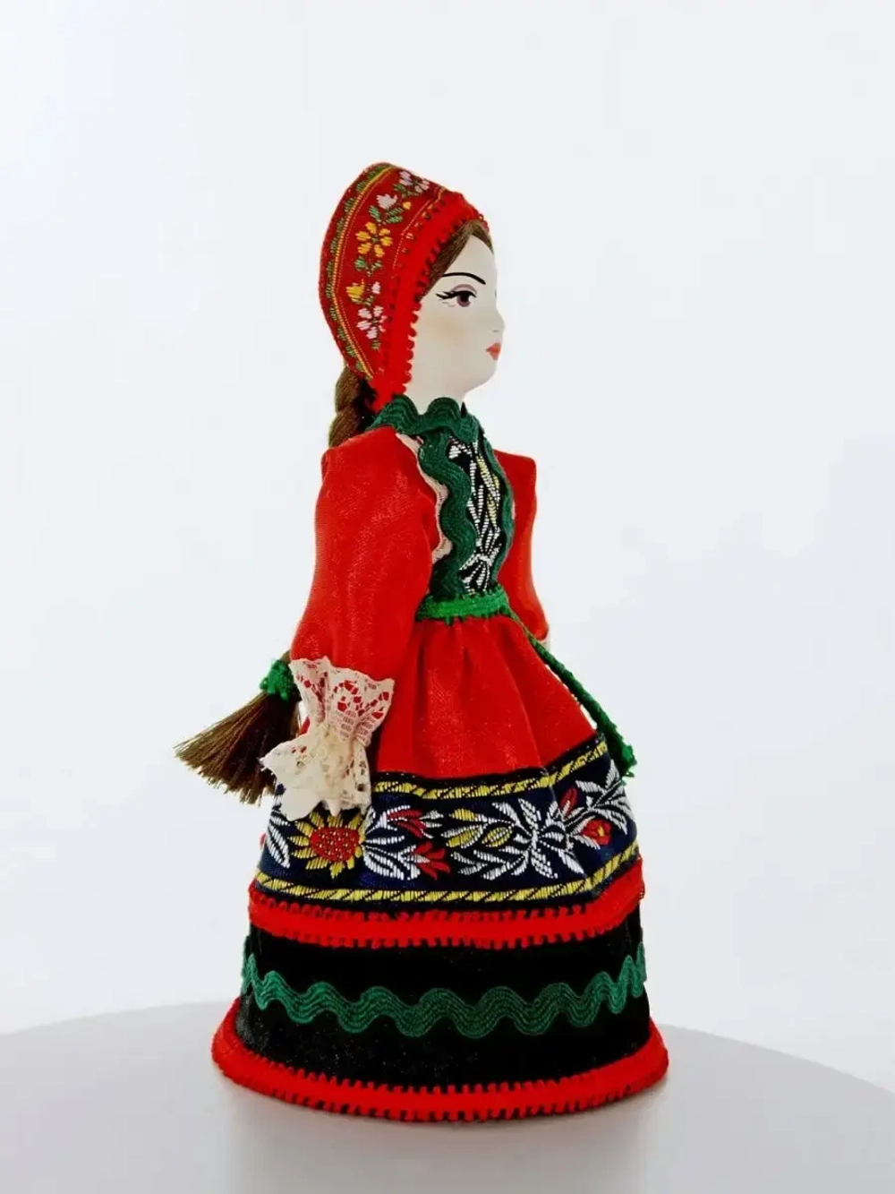 Кукла фарфоровая Юг России