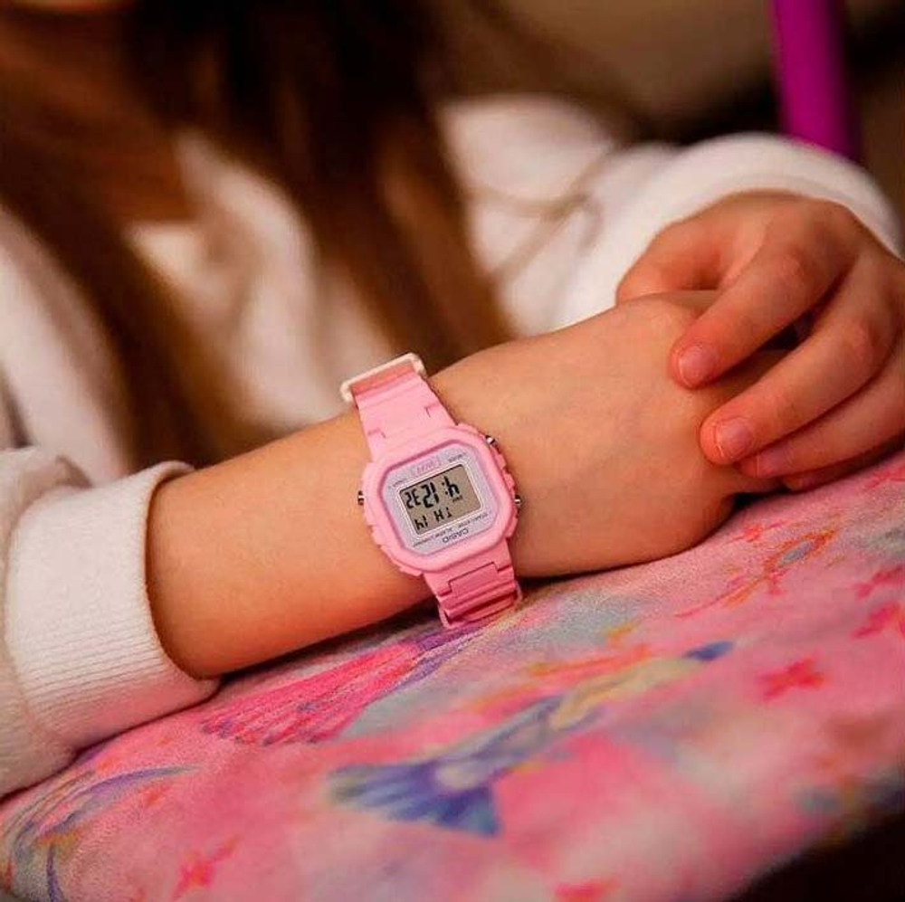 Часы Casio LA-20WH-4A1